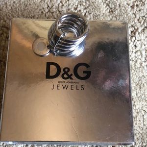 D&G Jewels Silver Ring